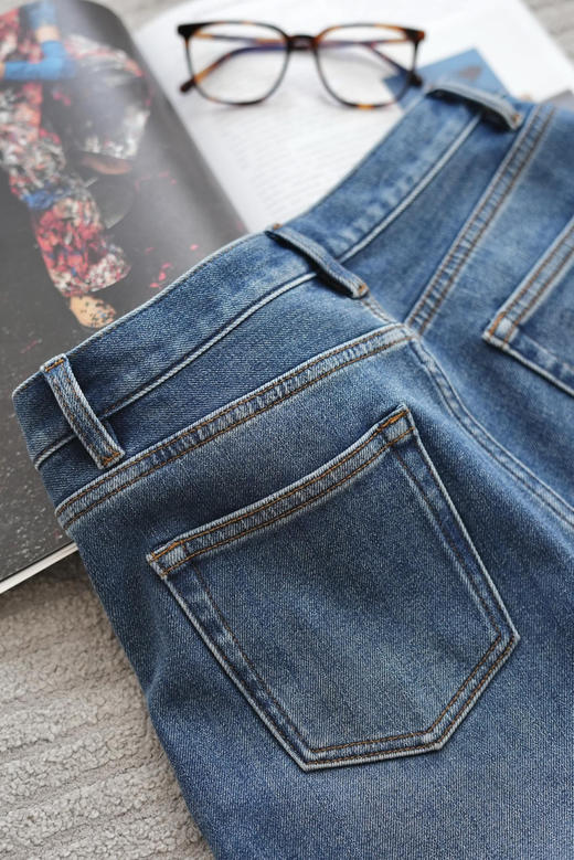 晶晶自留款|秋冬加绒九分直筒牛仔裤 保暖有型两不误 商品图4