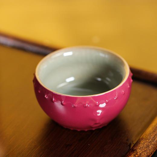 问鼎鼎峰系列天青乙巳战鼓杯（胭脂红） 商品图4