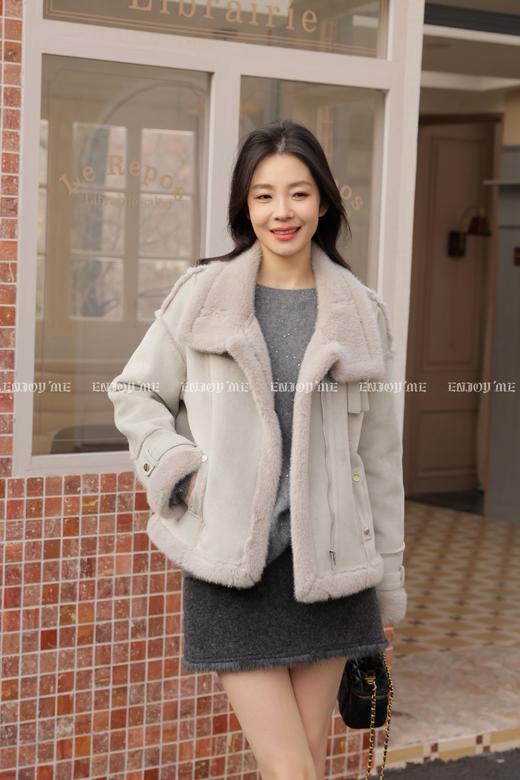 【门店同款】ENJOY冬季“暖冬知性”立领扣袢毛毛外套 169094233 商品图9