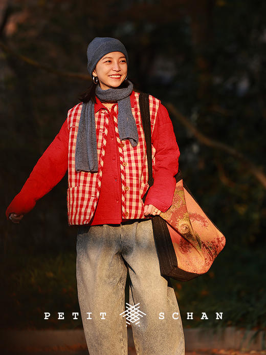 PETIT SCHAN小闪 CLO#1015 Red Flower Window 红花窗 棉羊毛3M黑科技高效暖绒双面穿小棉服 商品图1