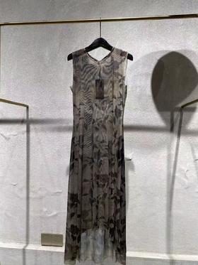 IA London 堇花藤蔓印花网纱廓形连衣裙