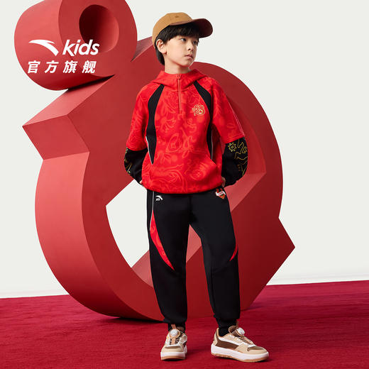 安踏男童新年套装2026款连帽卫衣卫裤时尚宽松两件套印花喜庆套装352618750 商品图5