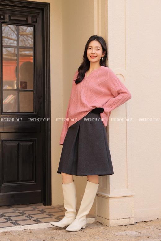 【门店同款】ENJOY冬季“暖冬知性”菱形格剪刀领针织上衣 168897667 商品图6