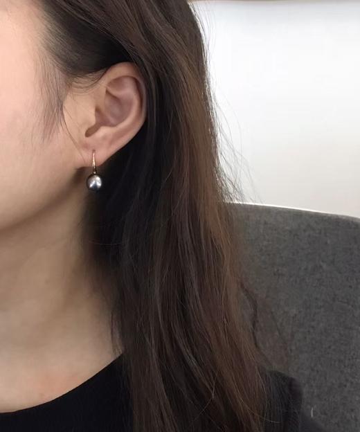 【私席真珠·新年盛宴】18k金大溪地黑珍珠耳环9-10mm 椭圆 商品图3