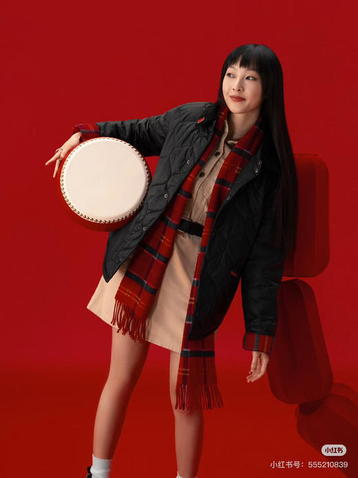 【秒杀价已调 直接拍】Barbour 限定款 巴恩 男女同款 红黑撞色棉衣  过年 开启喜运模式 商品图2