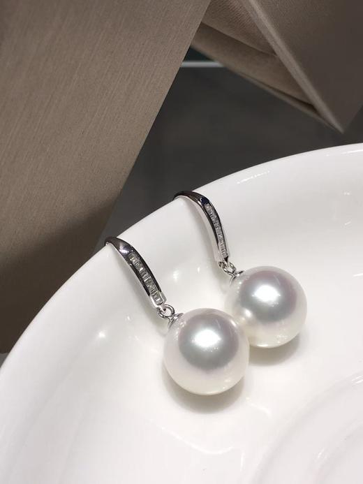 【私席真珠·新年盛宴】朱珠同款18k金镶钻澳白珍珠耳钩11-12mm 圆 商品图1
