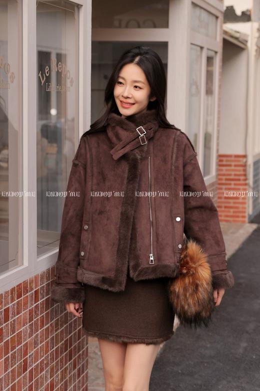 【门店同款】ENJOY冬季“暖冬知性”立领扣袢毛毛外套 169094233 商品图3