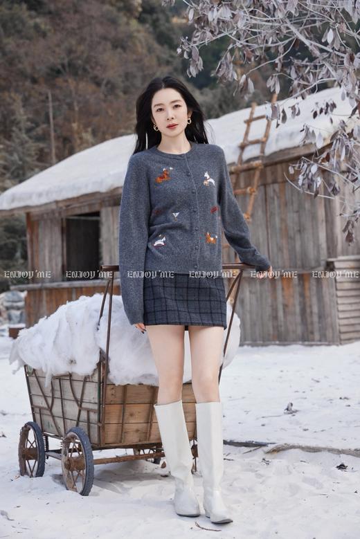 【门店同款】ENJOY冬季“暖冬知性”复古格纹短半裙 169093572 商品图0