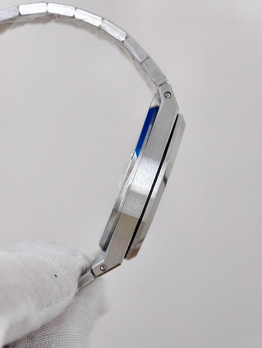 ZF.factory新作—AP爱彼皇家橡树系列16024—腕间的机械诗篇，奢华与工艺的共鸣！
【壳套】高辨识度的八角形39MM表壳，采用先进的CNC数控加工技术对精钢原料进行初步切割与塑形❗️❗️❗️ 商品图3