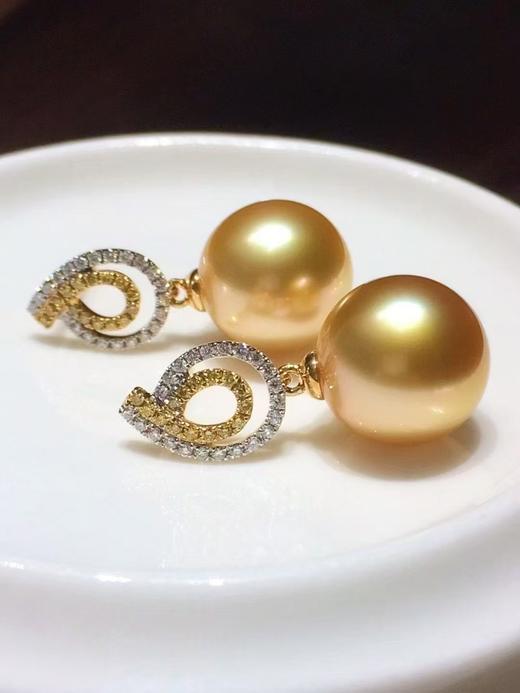 【私席真珠·新年盛宴】18K金镶钻金珍珠耳钉11-12mm 商品图1
