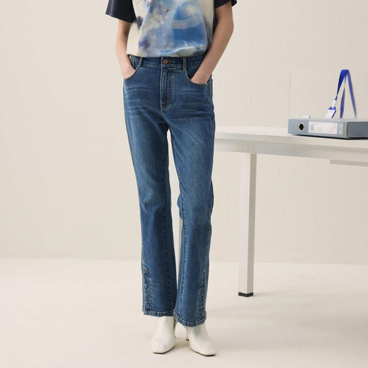 谜底喇叭牛仔裤九分裤2026春季新品复古开叉修饰腿型女261MJ0049 商品图0