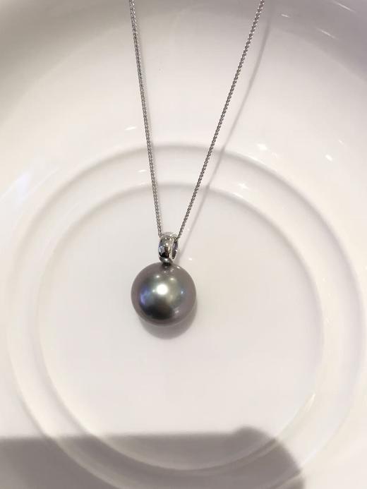 【私席真珠·新年盛宴】18k金镶大溪地铂金灰吊坠 不含链子 11-12mm 圆 商品图1