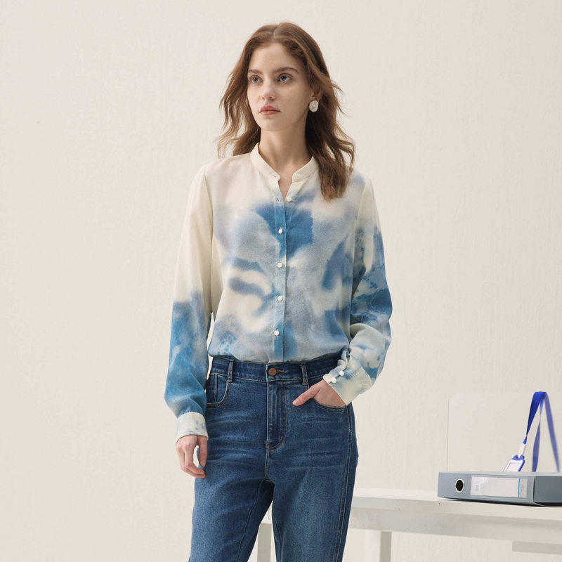 谜底蓝晒印花衬衣长袖2026年春季新品宫廷泡泡袖衬衫女261MC0209