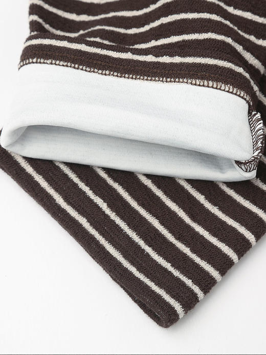 深棕米白细条纹宽松长袖针织衫 圆领小标装饰侧开叉显瘦休闲秋冬通勤慵懒风打底上衣 商品图3