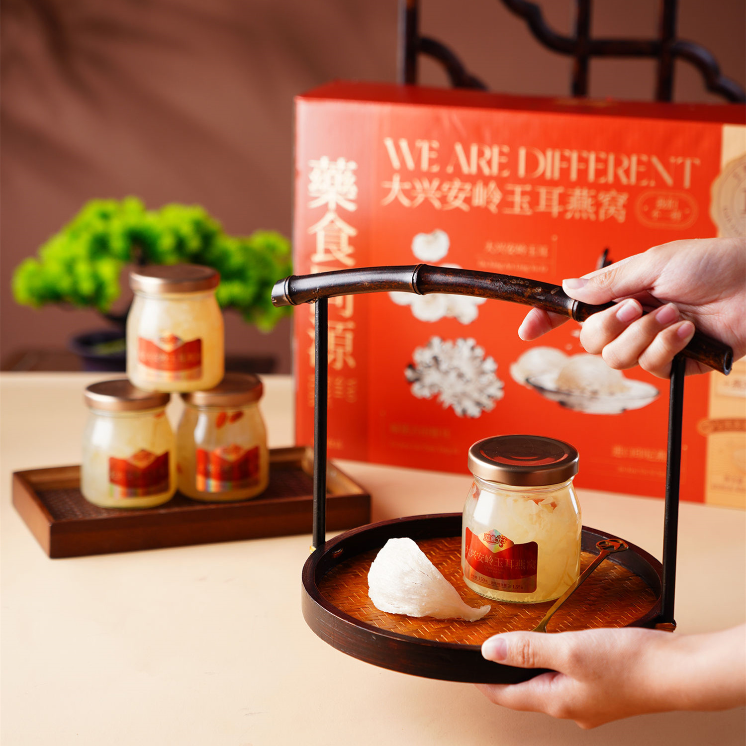 玉耳燕窝即食免煮滋补养颜早餐礼盒装