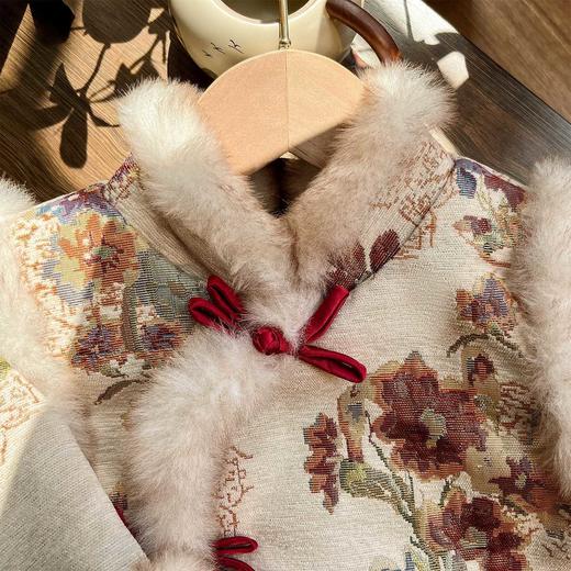 苏城纪【祺安】2025冬季新款儿童国风公主裙拜年服：女童新年战袍已就位！谁能拒绝这么可爱的女儿拜年呢～ 商品图7