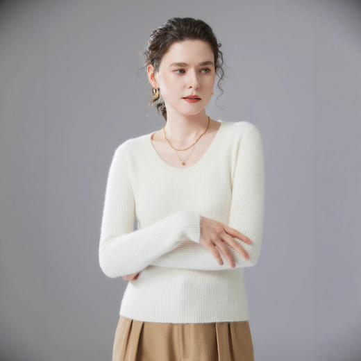 「高货rig」全新升级【铂金会员293/天猫389/差价96】(34715)洛诗琳气质U领套头羊绒衫2026新款修身显瘦百搭针织毛衣 商品图1