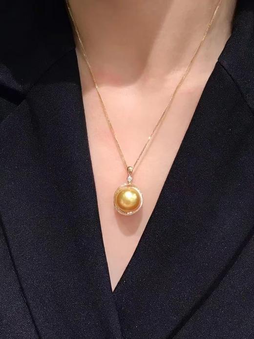 【私席真珠·新年盛宴】18K金镶钻南洋金珠吊坠·12-13mm
（孤品） 商品图1