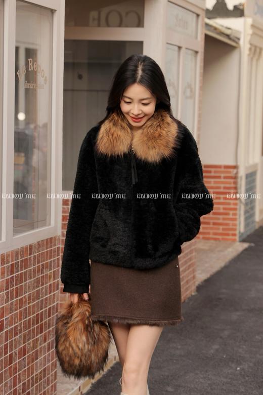 【门店同款】ENJOY冬季“暖冬软糖”拉链款毛外套 169148887 商品图5