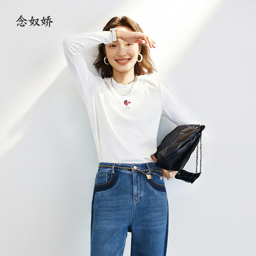 【商场同款】CNA5299 “心动针织衫”柔和的本白色调，雅致自然,低调含蓄 白色珠绣圆领长袖T恤 商品图3