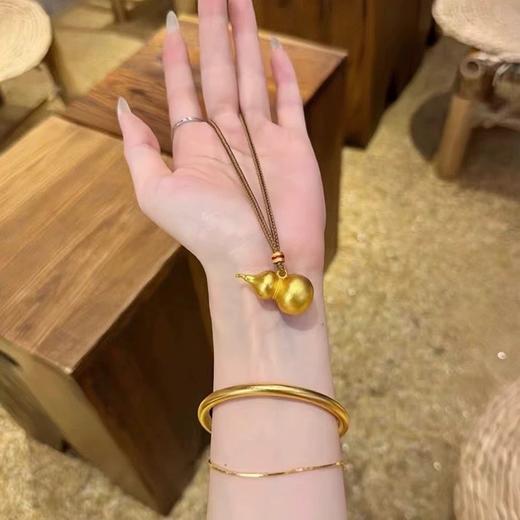 一店k （年度随便买 不心疼系列上新！）被追问800次的沙金首饰！不是黄金买不起，而是沙金更有性价比！永远为金灿灿的饰品心动！小预算拿捏千金感！金店在售同款 沙金系列手镯项链饰品 商品图1