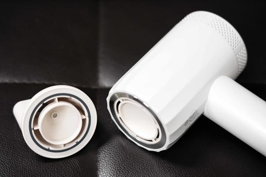 京东自营惠寻11万转等离子吹风机1600W高功率增压护发吹风机 商品图5