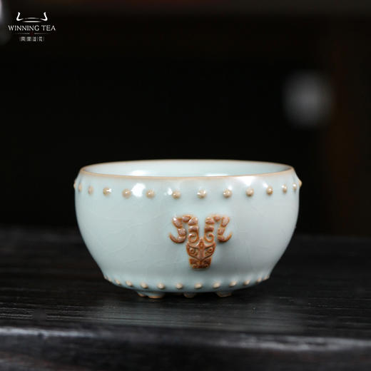 问鼎汝瓷天青羊首战鼓杯 商品图0