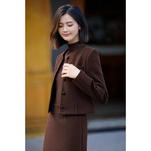 醋酸羊毛小香风外套 锁温保暖 久穿不变形 米思阳2026春季新款知性优雅OL圆领单排扣女5693 商品图3