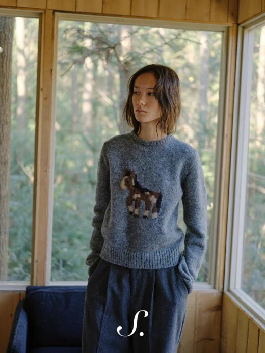 shyshystill/shy202510046/小马毛衣珍稀羊驼绒小版型灰色毛衣 商品图0