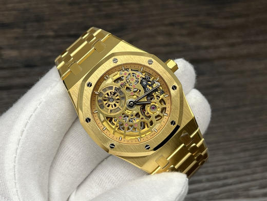 ZF.factory新作—AP爱彼皇家橡树系列16024—腕间的机械诗篇，奢华与工艺的共鸣！
【壳套】高辨识度的八角形39MM表壳，采用先进的CNC数控加工技术对精钢原料进行初步切割与塑形❗️❗️❗️ 商品图5