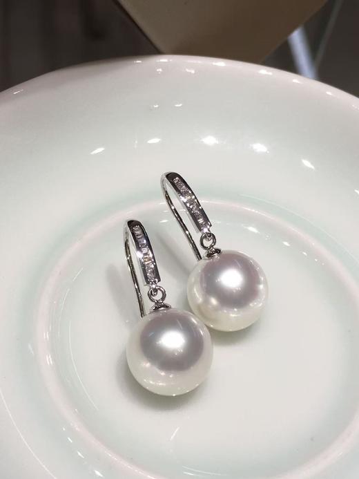 【私席真珠·新年盛宴】朱珠同款18k金镶钻澳白珍珠耳钩11-12mm 圆 商品图0