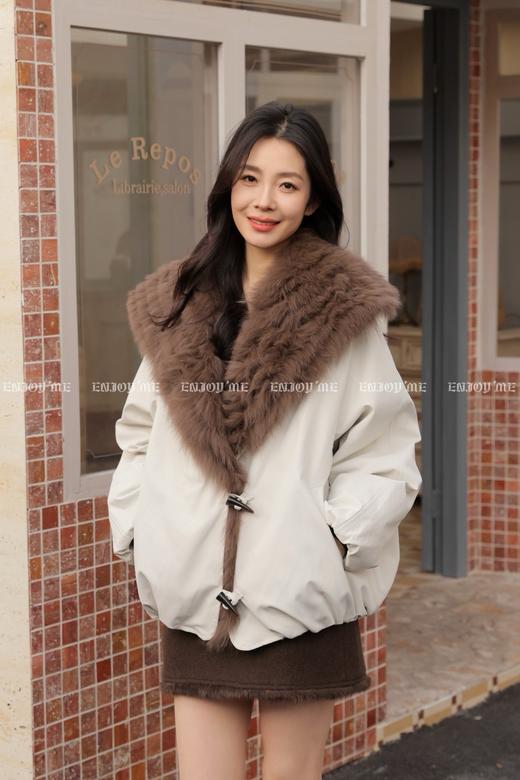 【门店同款】ENJOY冬季“游牧漫寻”狐狸毛翻领派克服 169094305 商品图1