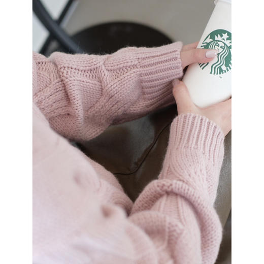 【烟雾粉麻花毛衣】温柔显白的云雾粉 软糯亲肤保暖 自上而下的绞花工艺 商品图1