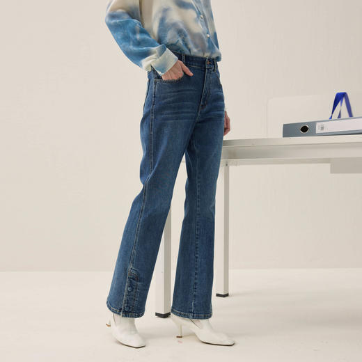 谜底喇叭牛仔裤九分裤2026春季新品复古开叉修饰腿型女261MJ0049 商品图1