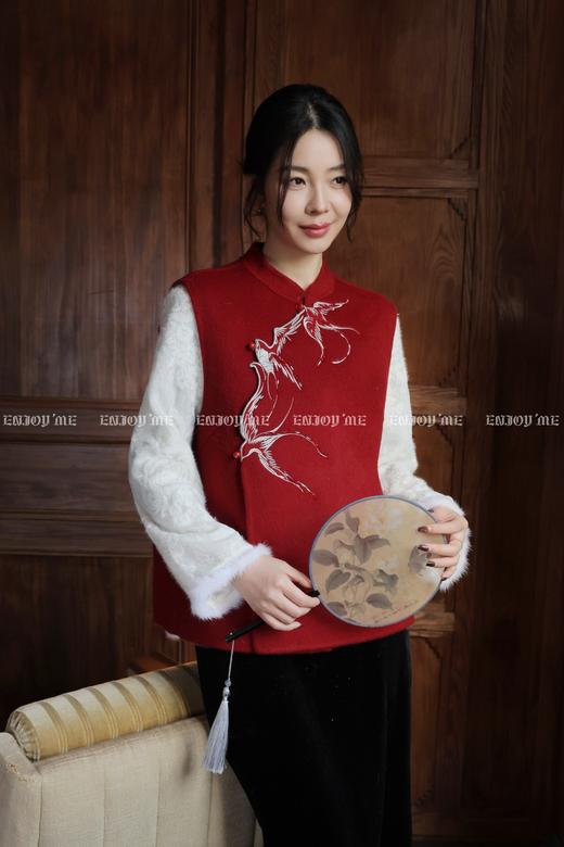 【门店同款】ENJOY冬季“烟火漫春”雁南飞刺绣马夹 168897798 商品图1
