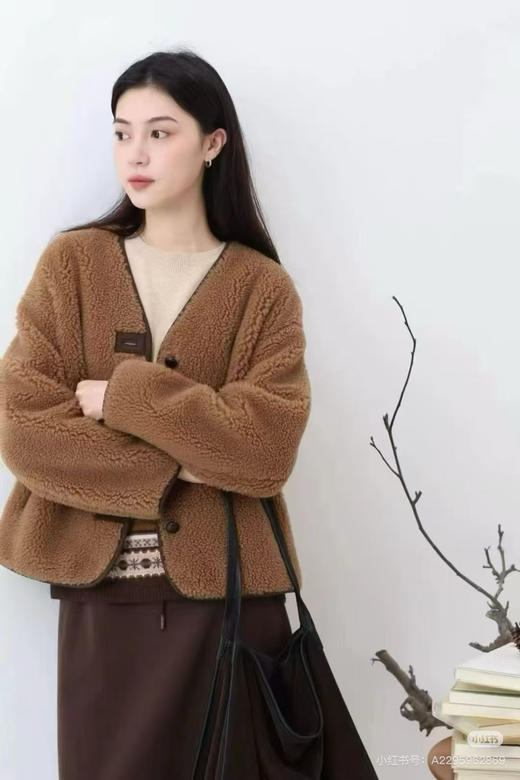 15-1 原材渠道货 小禾 骆驼绒绵羊毛混纺 轻中式 泰迪短大衣 轻盈保暖 优雅大气 商品图7