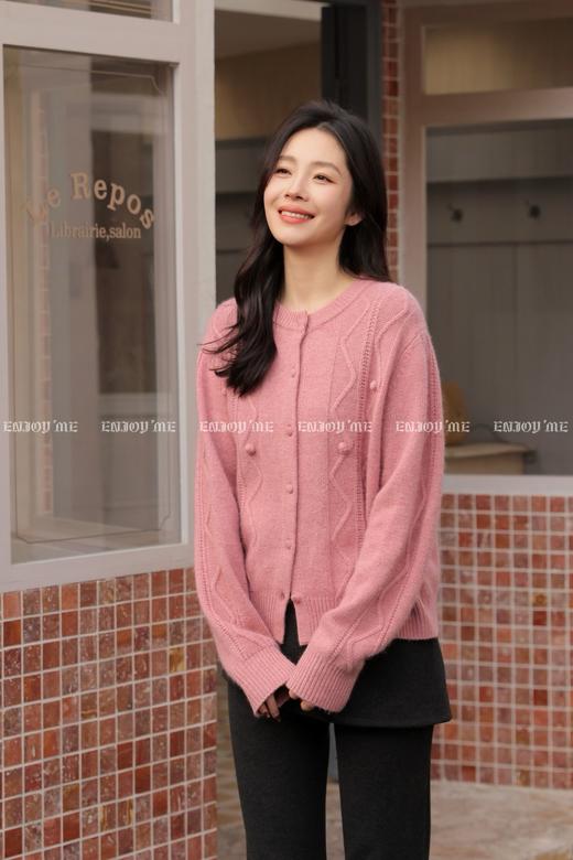【门店同款】ENJOY冬季“暖冬知性”糖球圆领开衫针织 168897632 商品图4