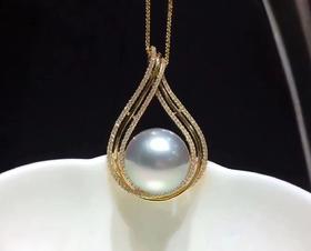 【私席真珠·新年盛宴】【私席真珠·新年盛宴】18K金镶钻灰珍珠吊坠，15-16mm珠