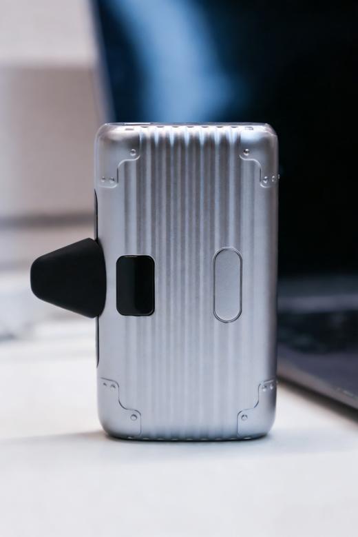 猫太推荐---新款22.5W超级快充口袋胶囊双头尾插10000毫安移动电源小巧便携应急充 商品图2