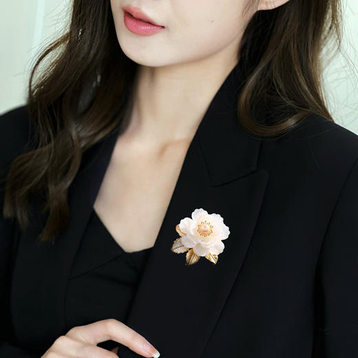 天然贝母牡丹花珍珠高档胸针，优雅高级感西装大衣胸花旗袍配饰LY 商品图2