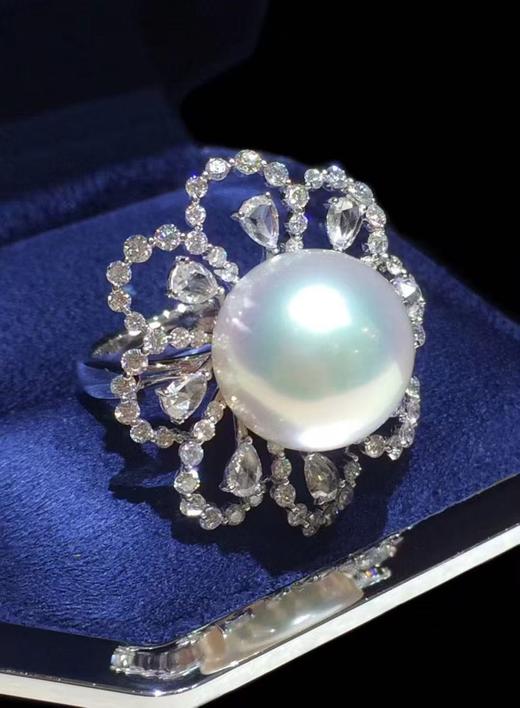 【私席真珠·新年盛宴】18K金镶钻白珍珠戒指，13-14mm珠（孤品） 商品图1