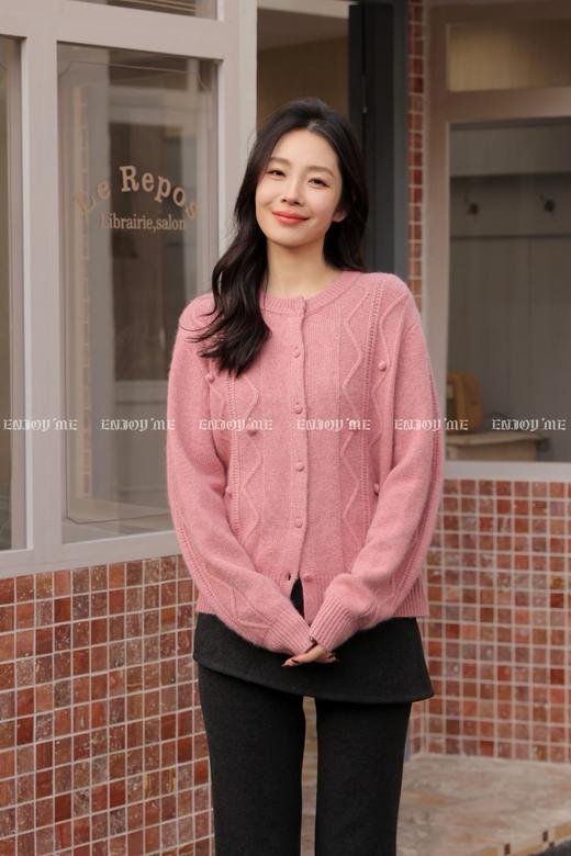 【门店同款】ENJOY冬季“暖冬知性”糖球圆领开衫针织 168897632 商品图3