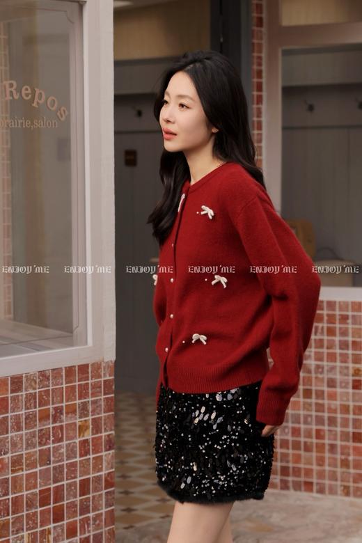 【门店同款】ENJOY冬季“暖冬软糖”蝴蝶结珍珠扣针织上衣 169193451 商品图5