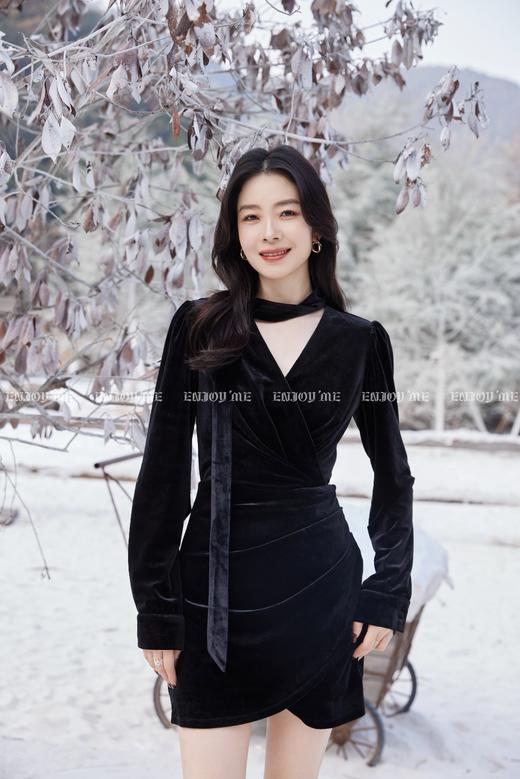 【门店同款】ENJOY冬季“相聚时刻”黑天鹅飘带连衣裙 169099165 商品图0