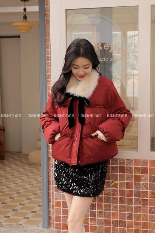 【门店同款】ENJOY冬季“午马”亮片花边羽绒服 169095164 商品图4