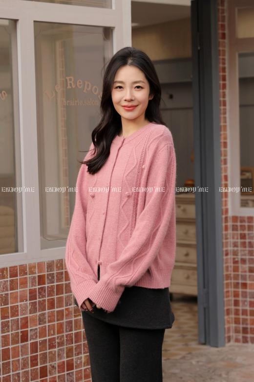 【门店同款】ENJOY冬季“暖冬知性”糖球圆领开衫针织 168897632 商品图2