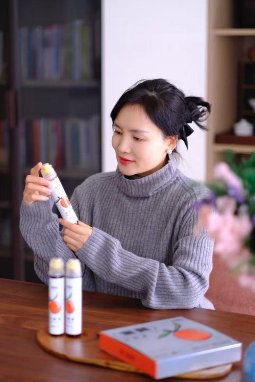 挂在树上的青藏高原高海拔小果沙棘0香精0色素0防腐剂0蔗糖 藏法熬制13万颗沙棘鲜果才有一公斤沙棘露 520g （130g*4瓶）/盒 商品图5