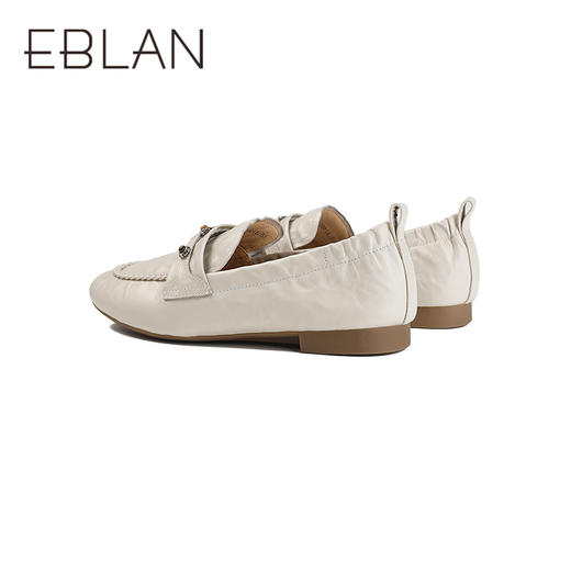 【上新】伊伴2026春季水晶羊皮波嬉风编织感低跟薄底乐福鞋B26100915 商品图3