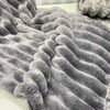 抽条法兰绒毛毯  加厚保暖毛毯办公午睡💤沙发盖毯 商品缩略图2