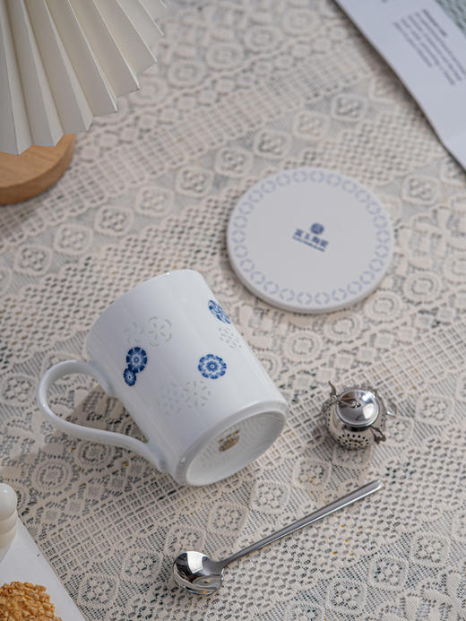 青花/粉彩工艺 | 富玉陶瓷 皮球花系列马克杯 素雅大方 两款可选 商品图2